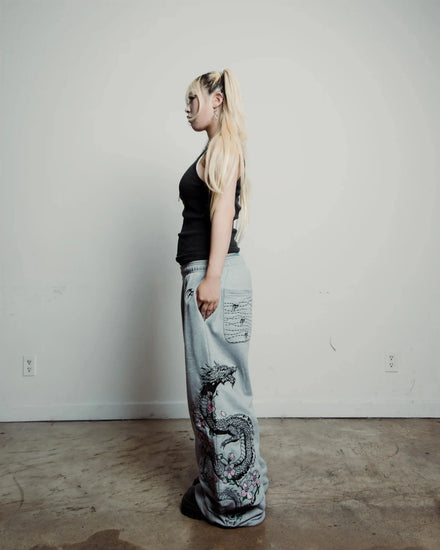 "Dragon" Sweats (Grey) pholoh