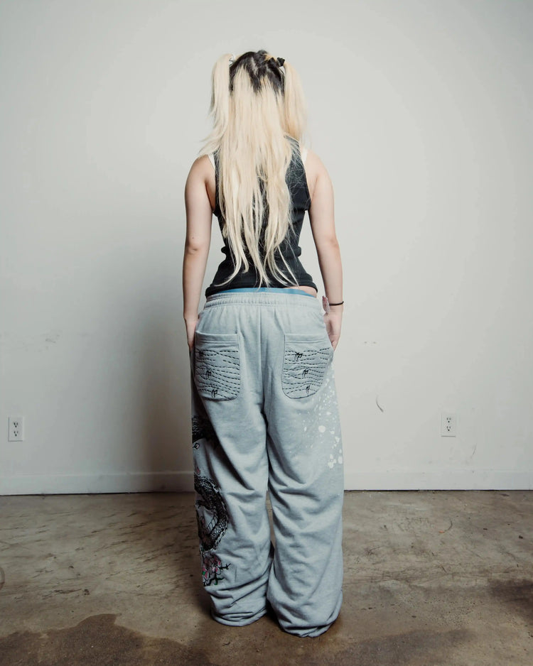 "Dragon" Sweats (Grey) pholoh