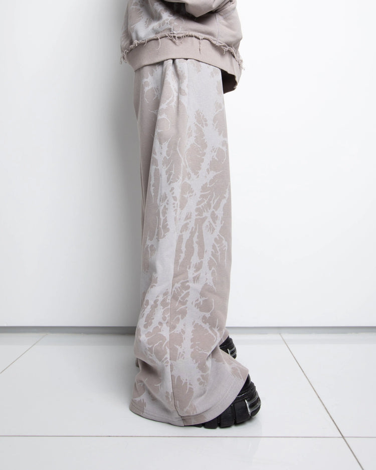 “Venom” Sweats (Tan) pholoh