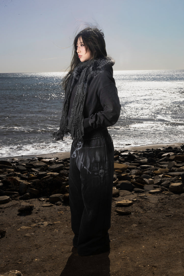 “Ryuk” Fur-Zip (with Scarf)