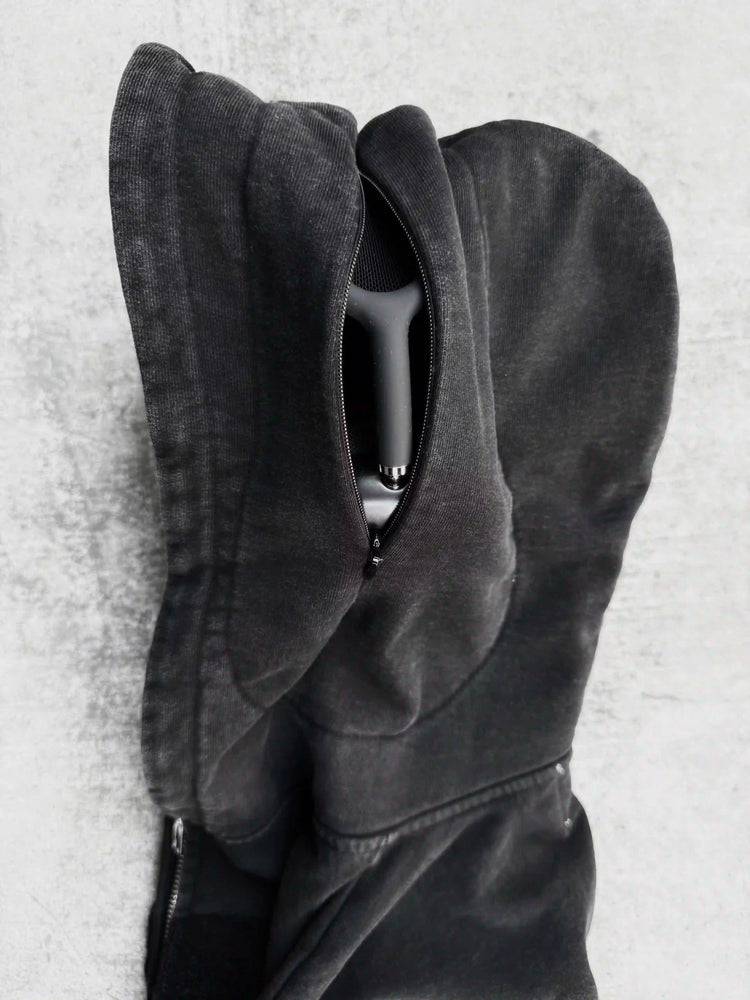 “Music Connects Us” v2 Zip (Black)