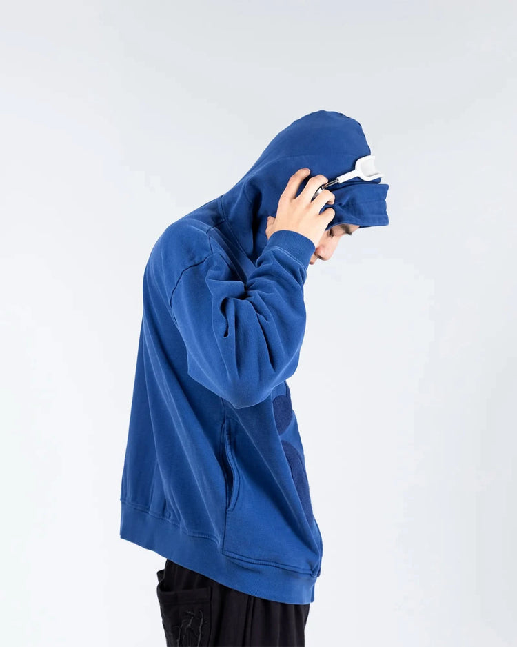 “Music Connects Us” v2 Zip (Blue)