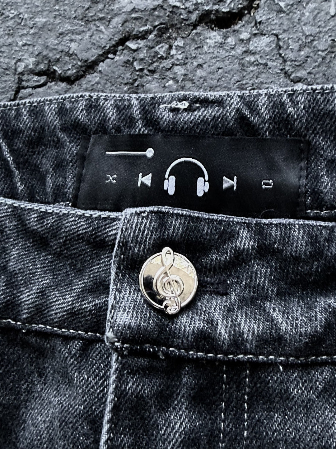 “Löded Diper” Jeans (Stone)