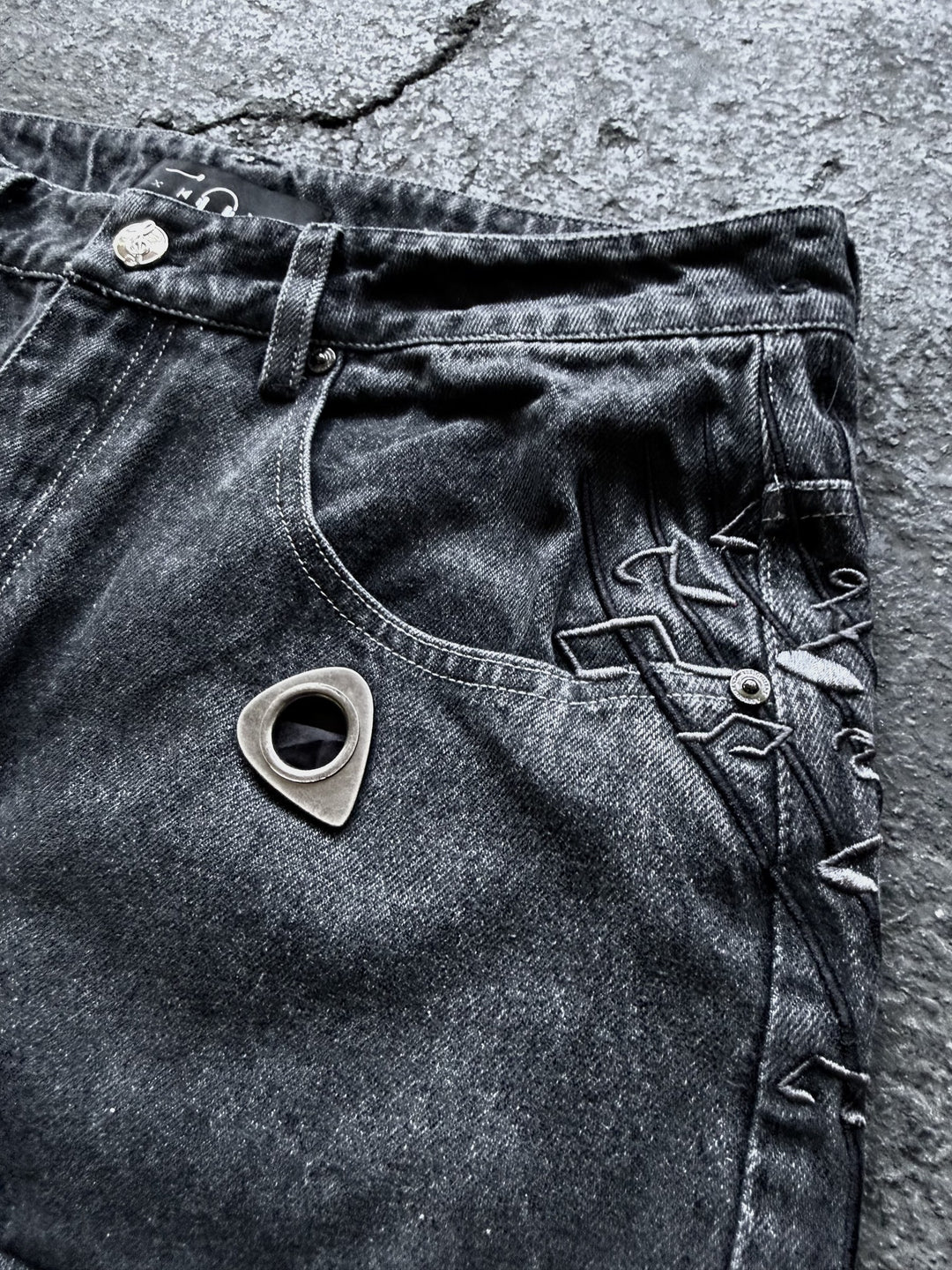 “Löded Diper” Jeans (Stone)