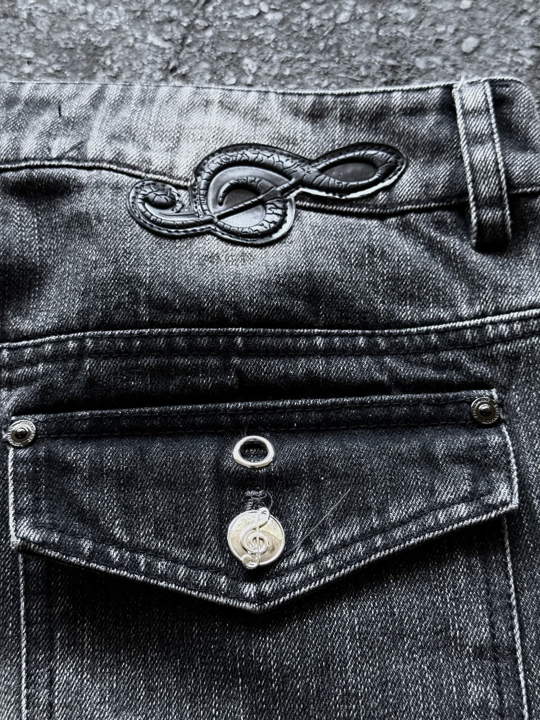 “Tone” Flared Jeans (Stone)