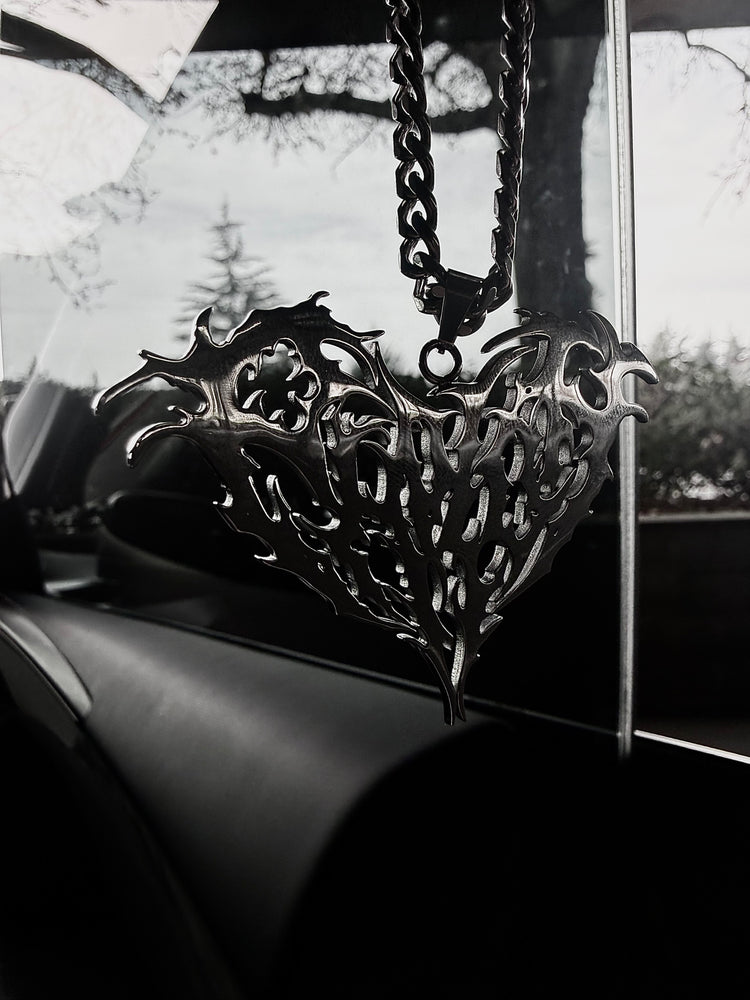 “Pholoh” Pendant Chain