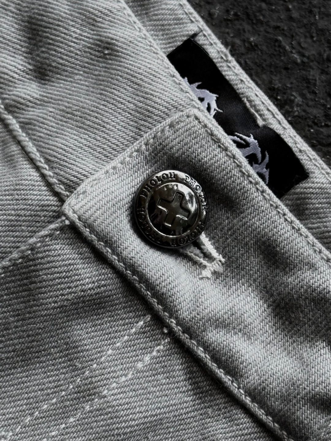 “Ichigo” Flared Jeans (White)