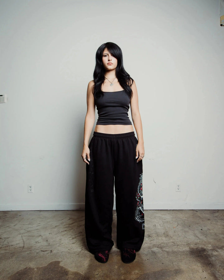 "Dragon" Sweats (Black) pholoh