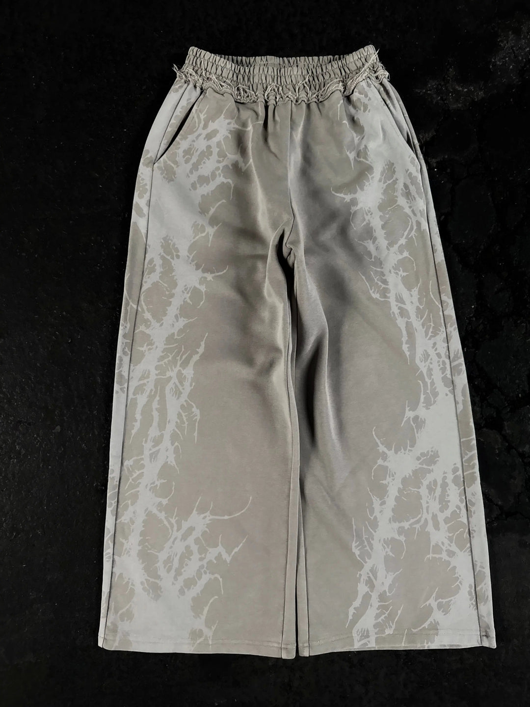 “Venom” Sweats (Tan) pholoh
