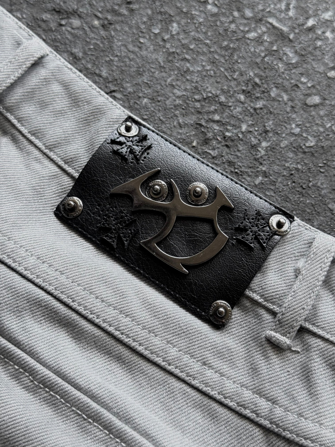 “Ichigo” Flared Jeans (White)