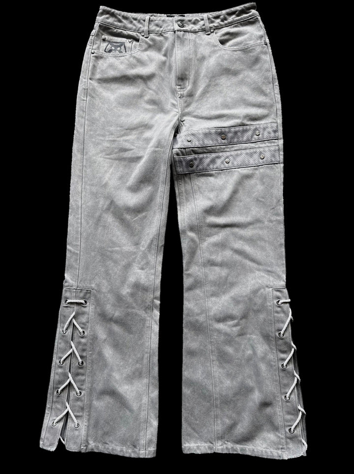 “Ichigo” Flared Jeans (White) — on black