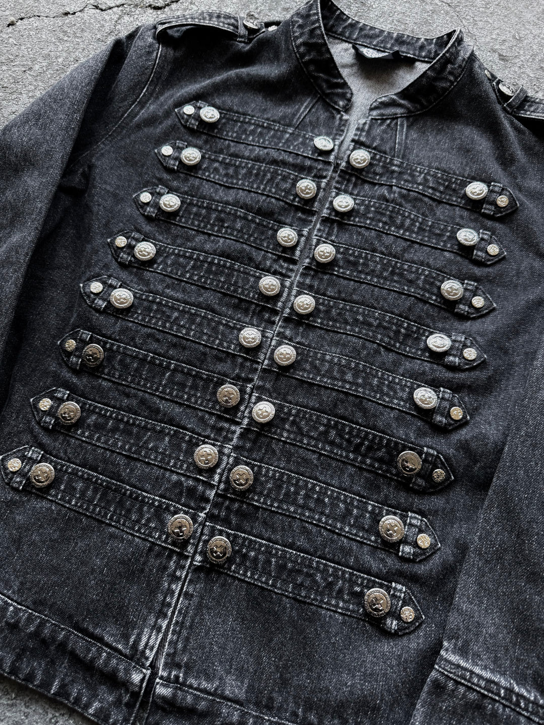 “Ichigo” Jacket (Black)