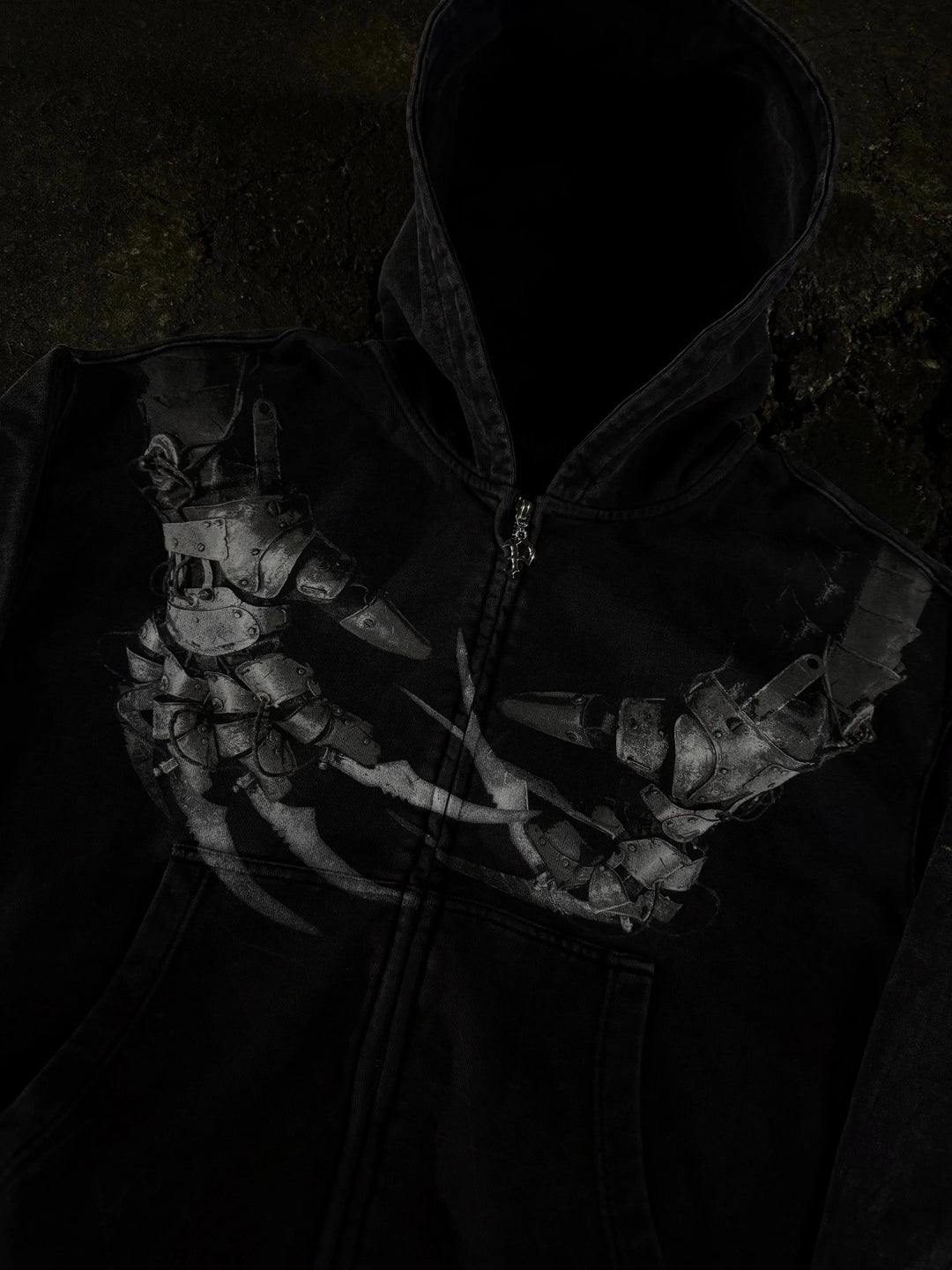 "1400" knight hoodie pholoh