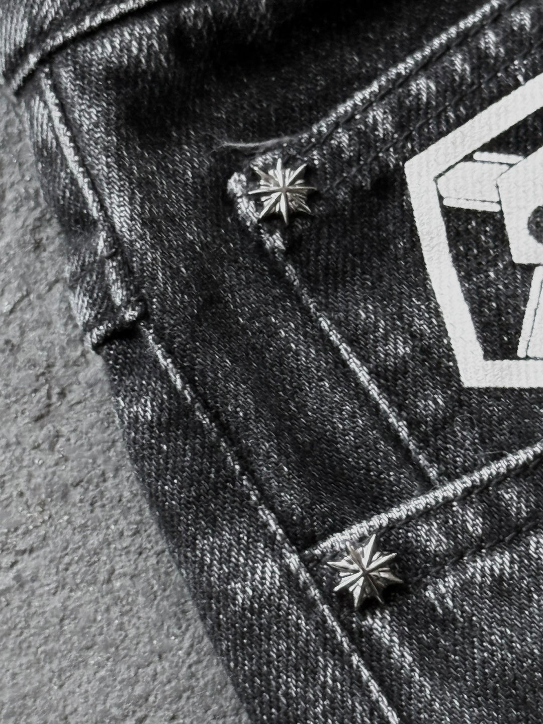 “Ichigo” Flared Jeans (Black)