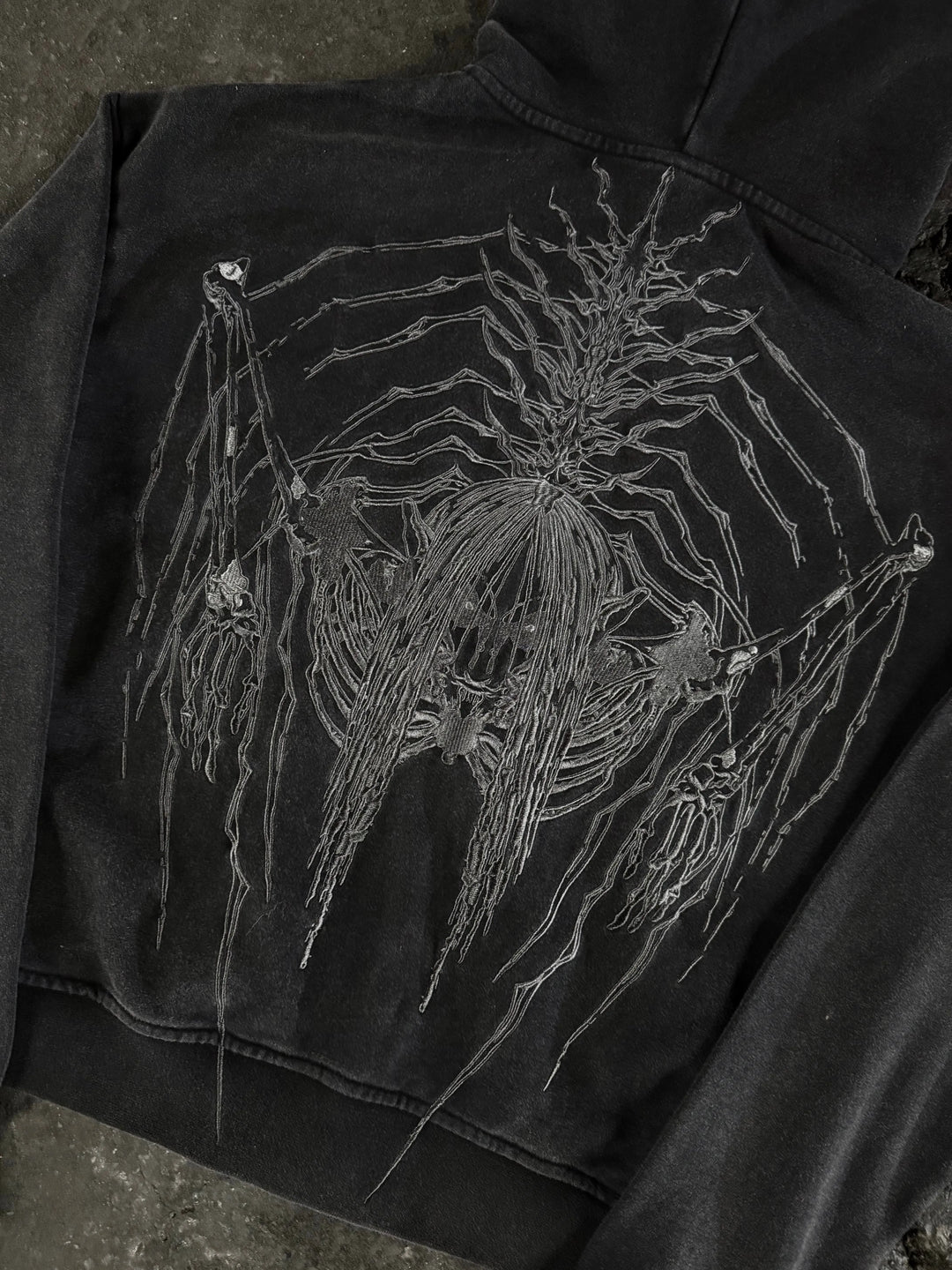 “AOT” Zip-Up (Stone) pholoh