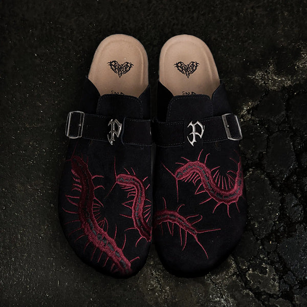 
    
      “Ghoul” Birks (Black) pholoh
    
