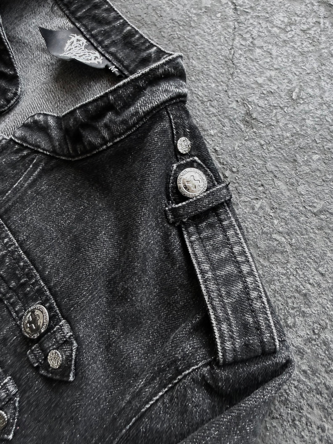 “Ichigo” Jacket (Black)