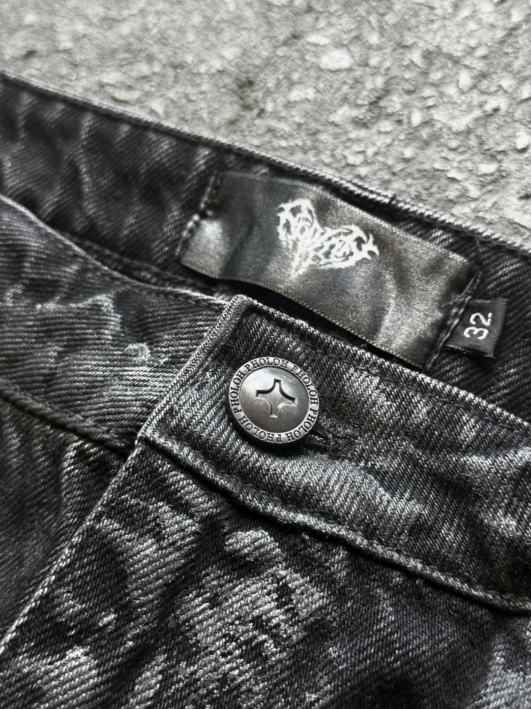 "T-Virus" Flared Jeans (Stained)