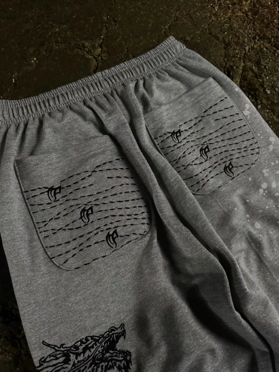 "Dragon" Sweats (Grey) pholoh