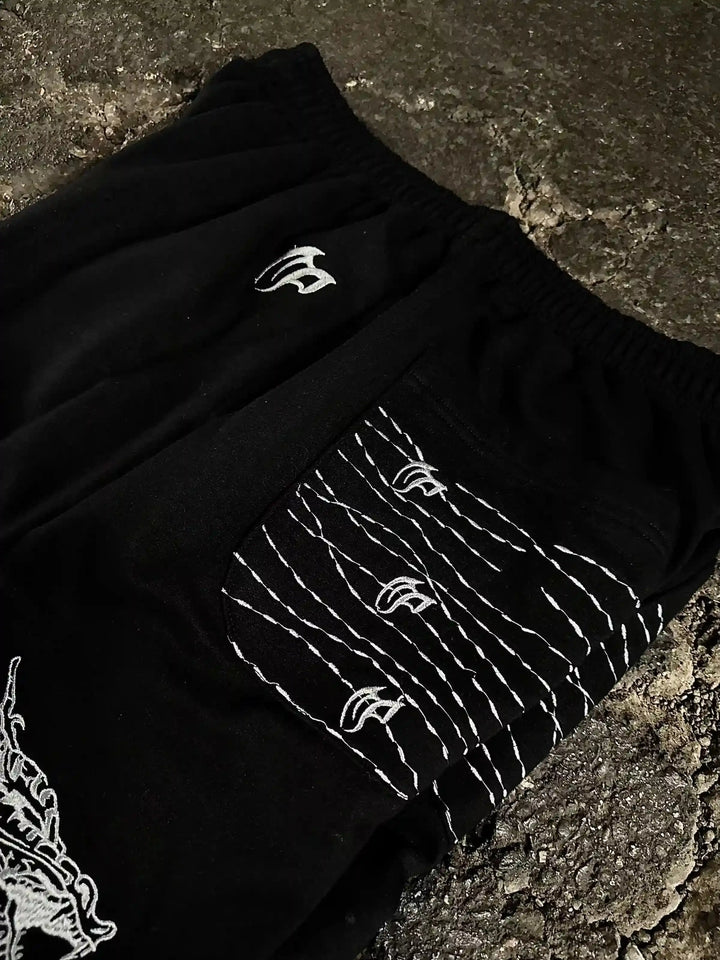 "Dragon" Sweats (Black) pholoh