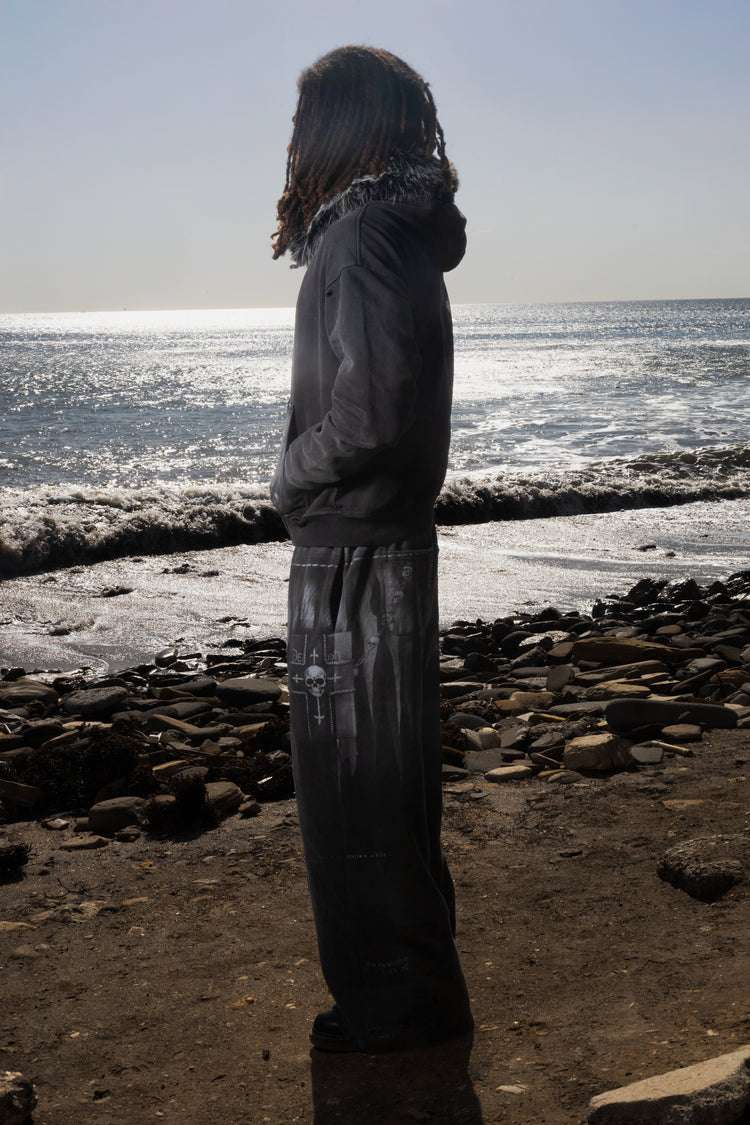 “Ryuk” Fur-Zip (with Scarf)