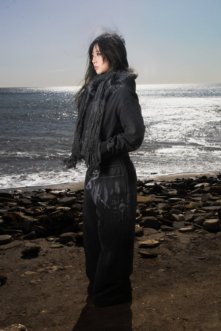 “Ryuk” Fur-Zip (with Scarf)