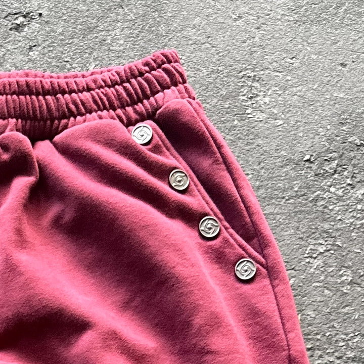 Aka Sweats (Blood), close-up: hip buttons waistband