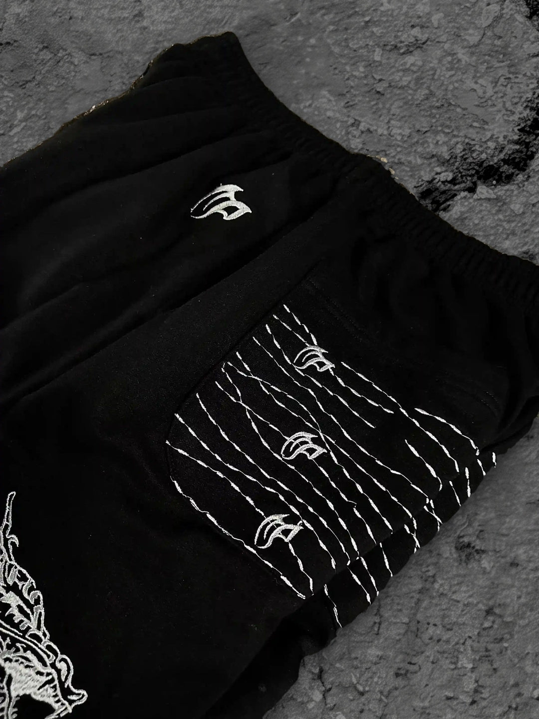 dragon sweats black