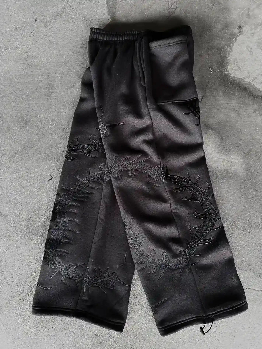 “Ghoul” Sweats (Black) pholoh