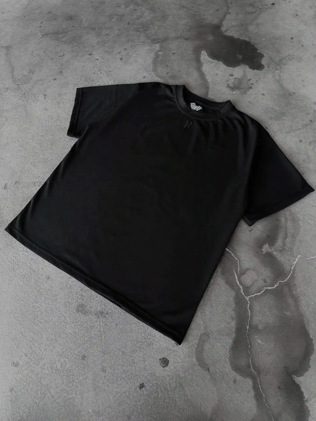“Ghoul” T-Shirt (Onyx) pholoh