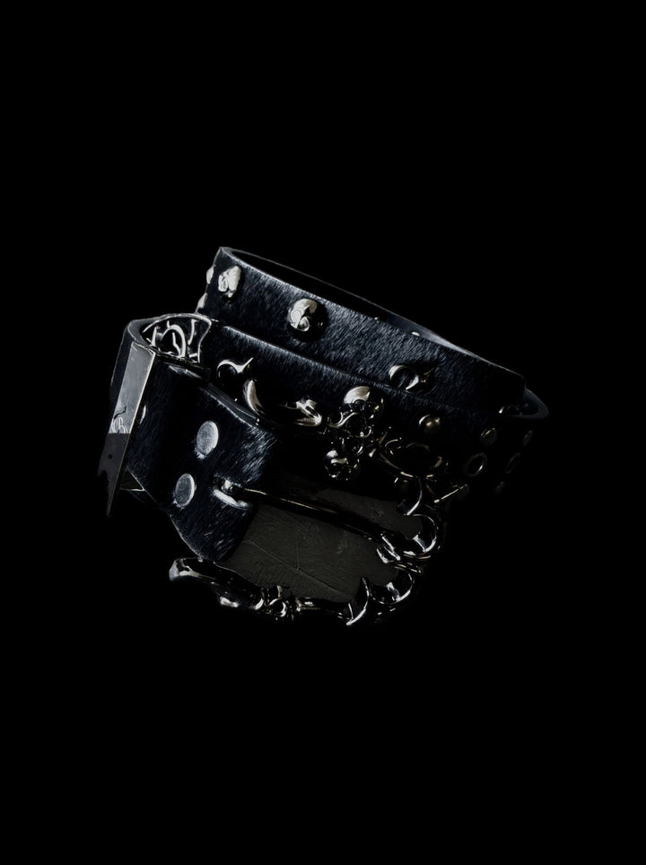 "Hunter" Belt on black