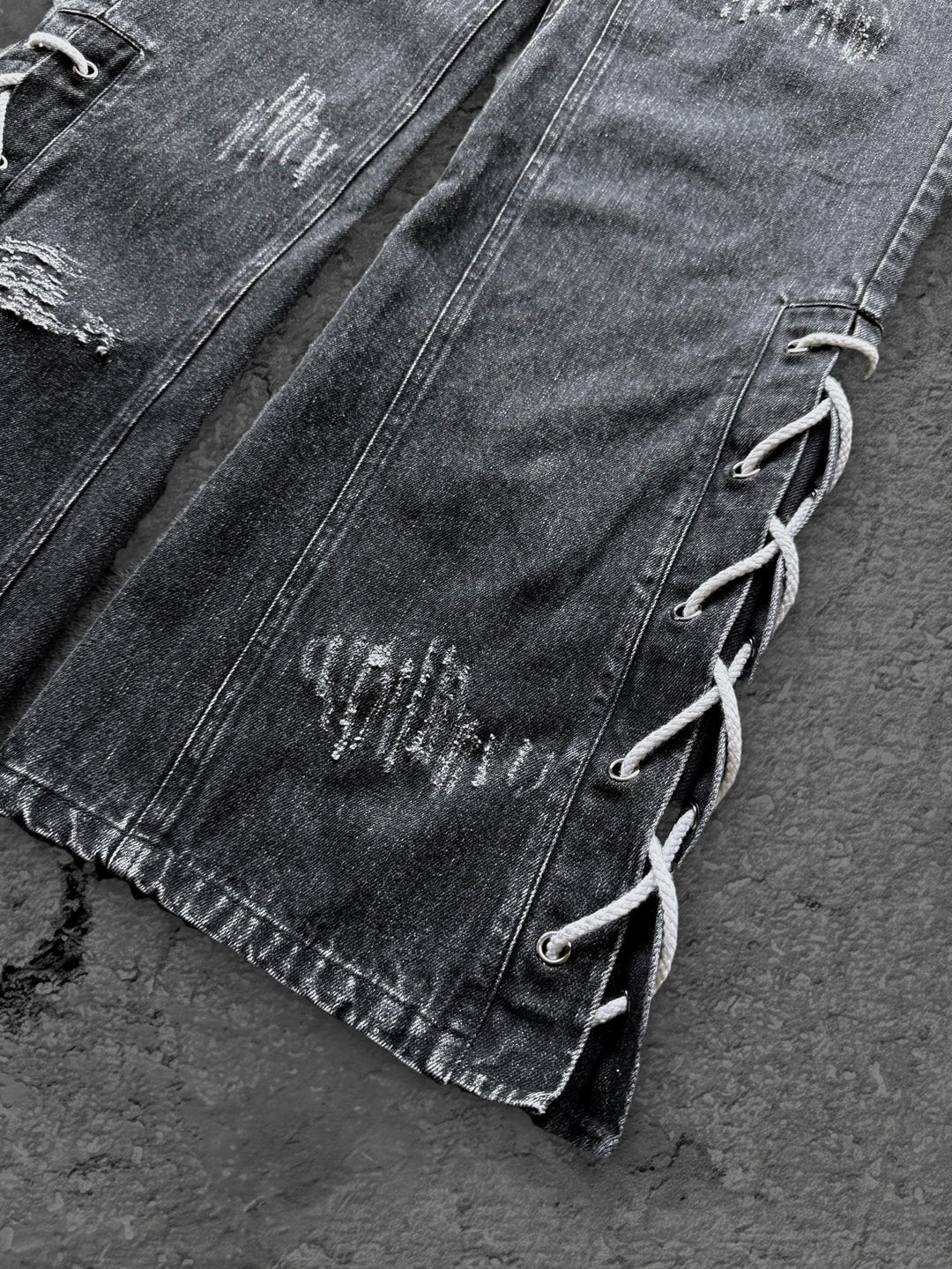 itchigo flared jeans black
