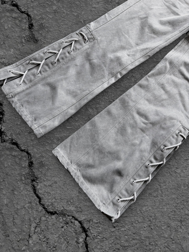 itchigo flared jeans white