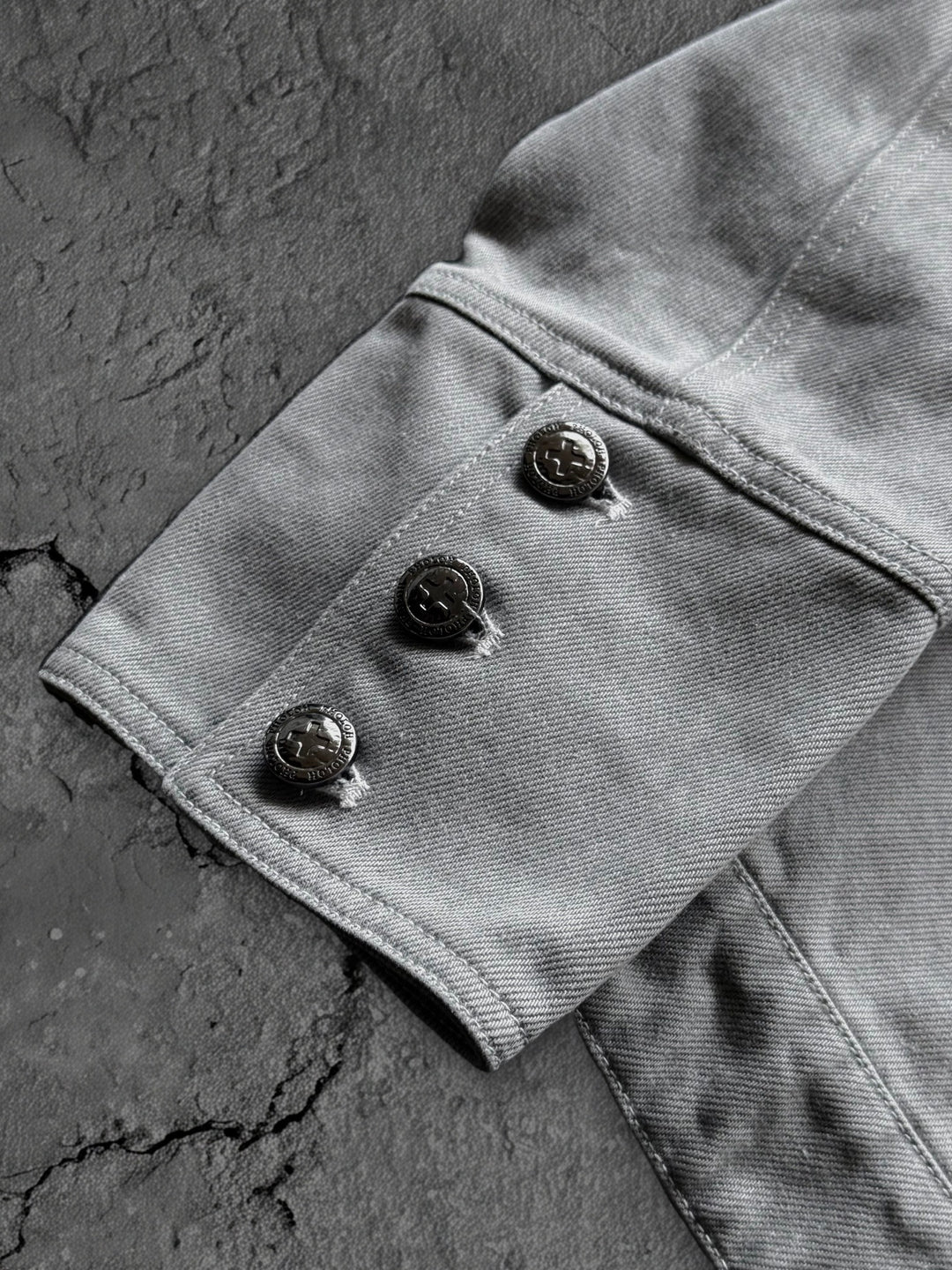 itchigo jacket white