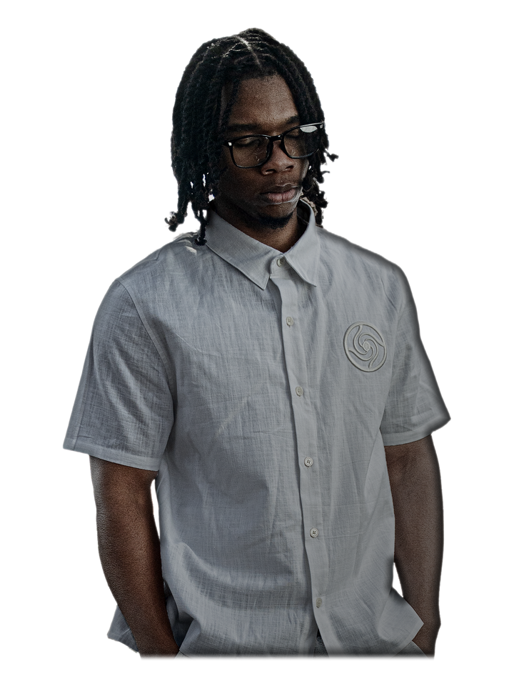 Kaigyoku Linen Shirt, front, on model