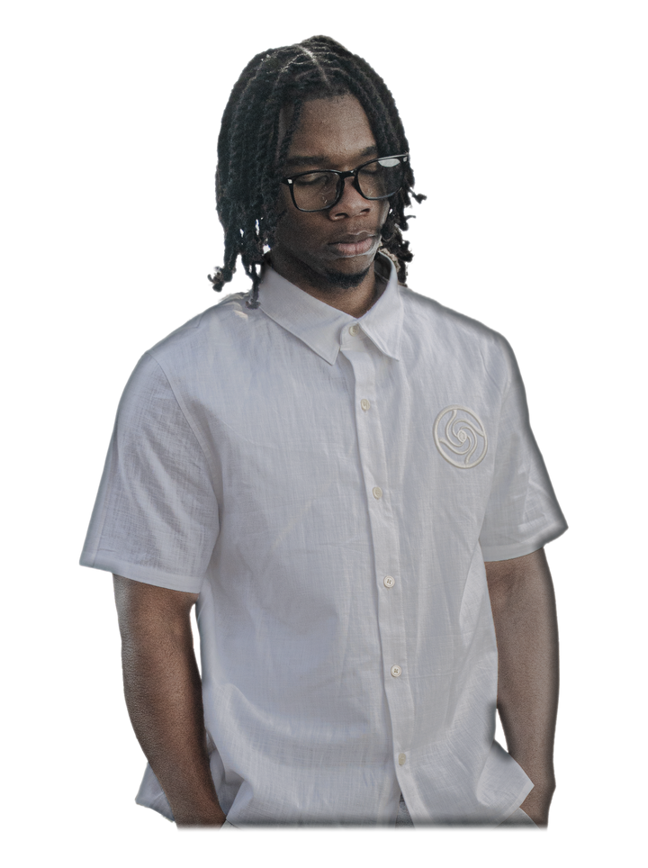 Kaigyoku Linen Shirt, front, on model