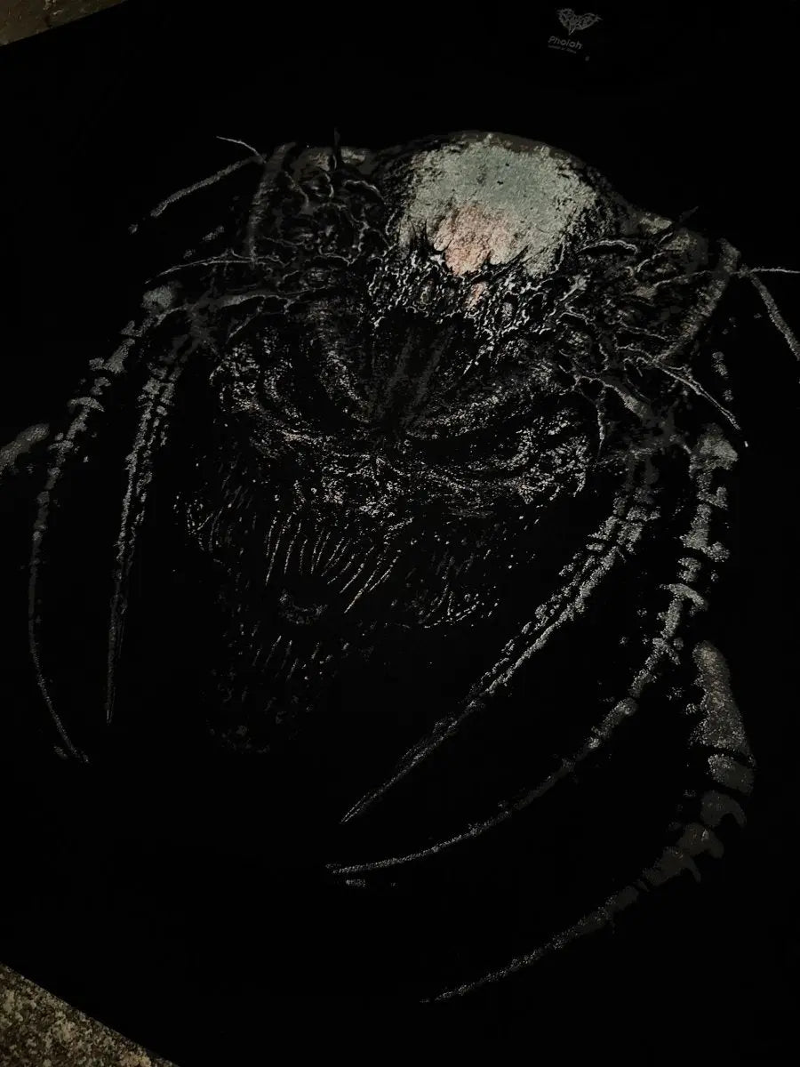 “Predator” T-Shirt - pholoh