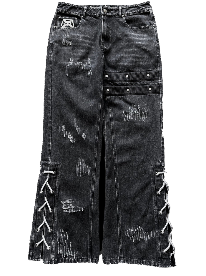 “Ichigo” Flared Jeans (Black)