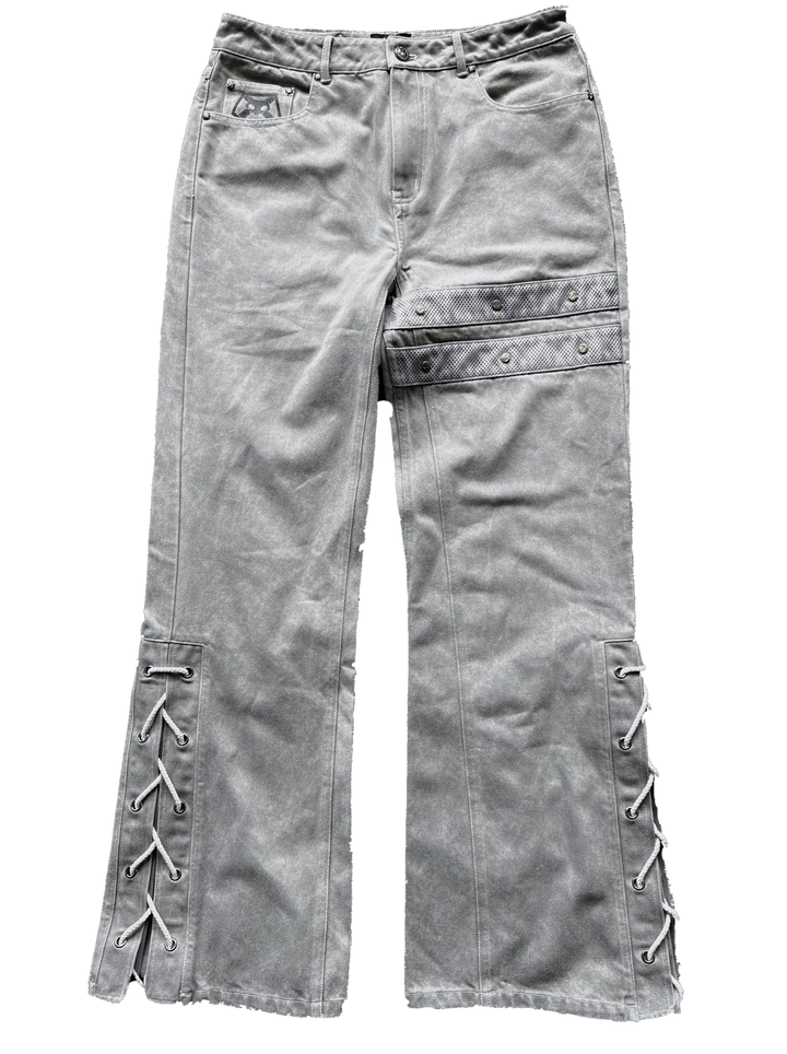 Ichigo Flared Jeans in White
