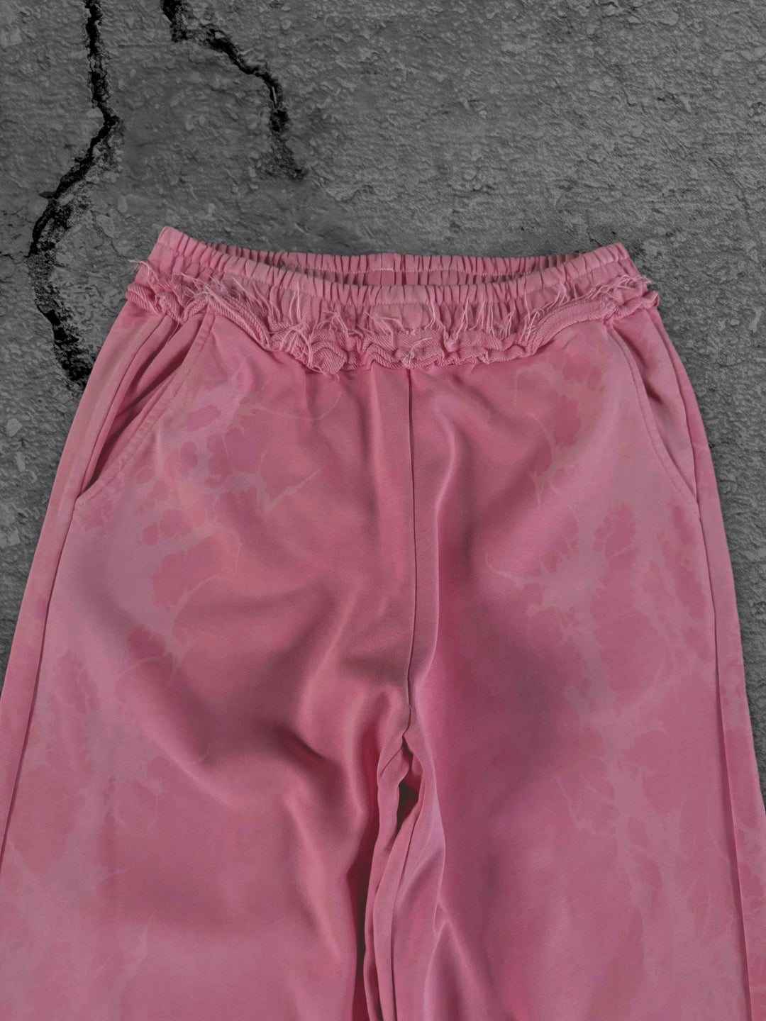 venom sweats pink