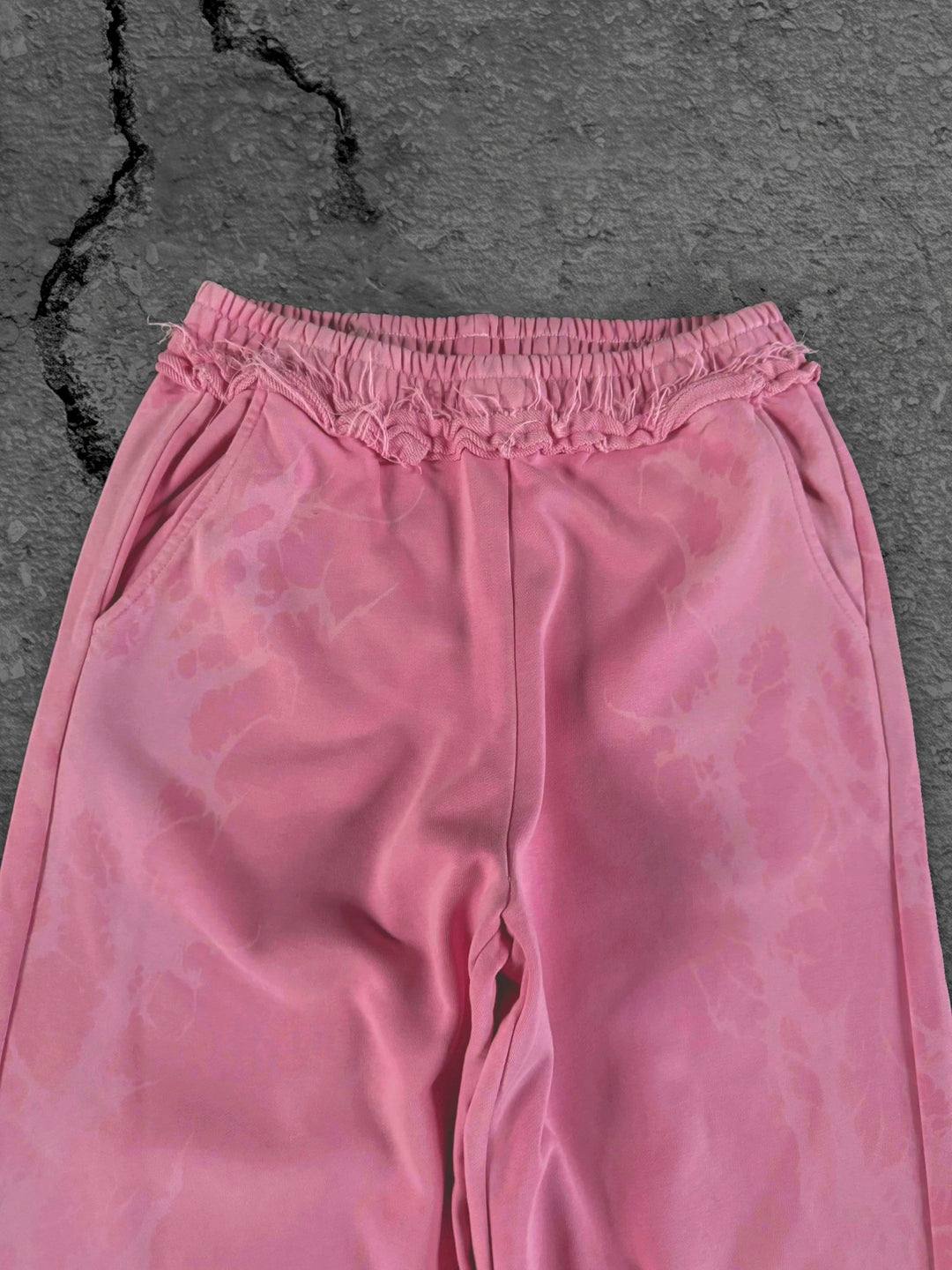 venom sweats pink