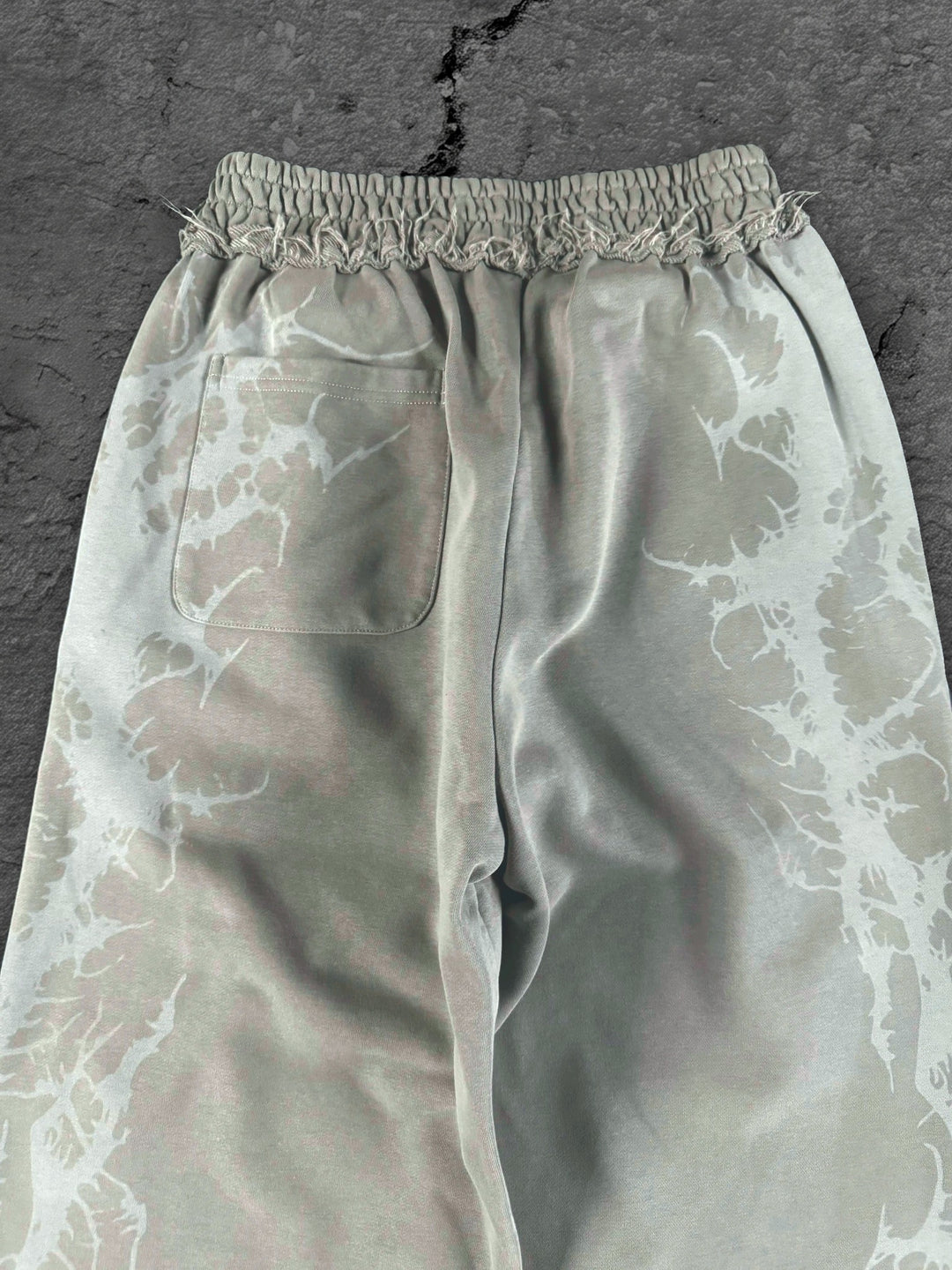 venom sweats tan